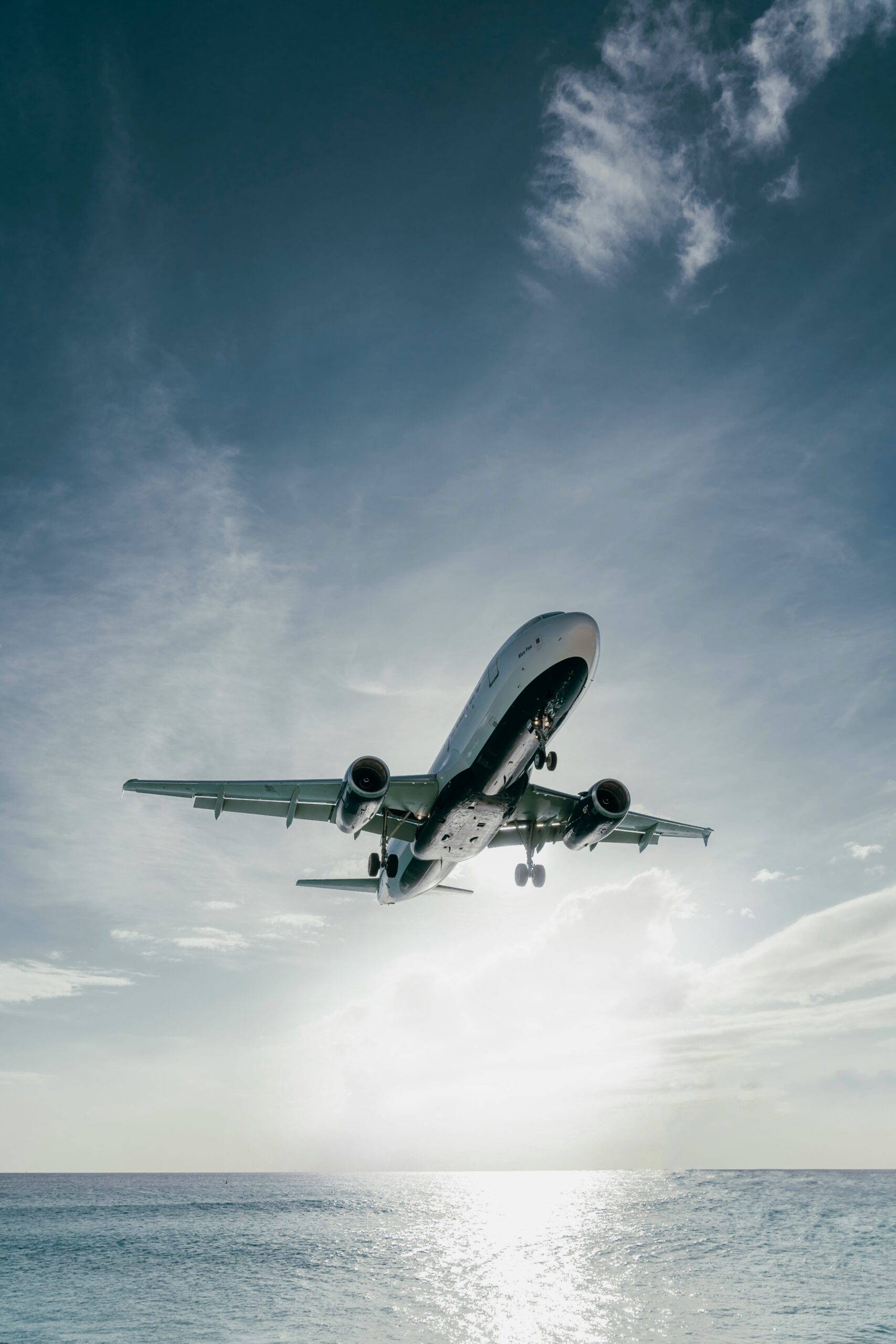 7 Essential Tips for Booking Affordable Flights from Tbilisi to Baku